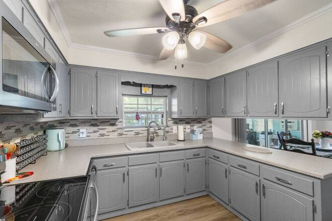 107 Peggy Ln, Crescent City, FL 32112