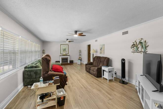 107 Peggy Ln, Crescent City, FL 32112