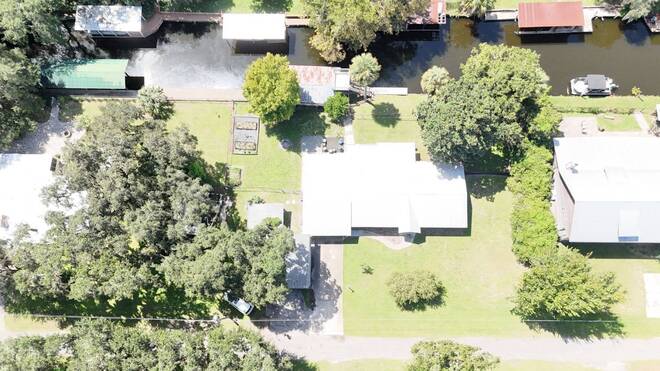107 Peggy Ln, Crescent City, FL 32112