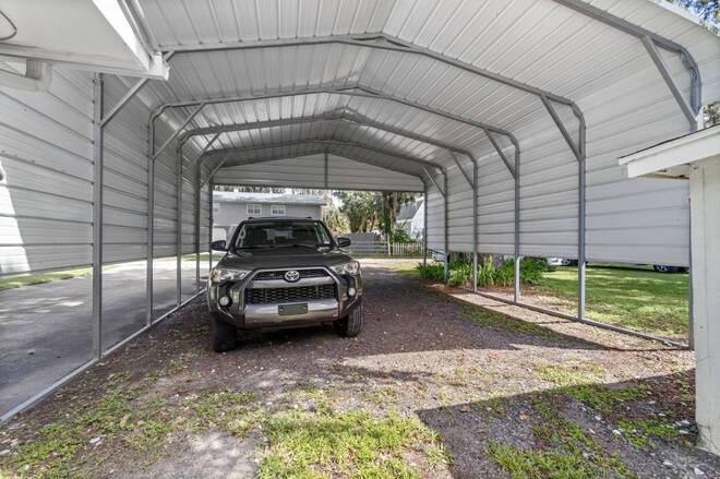 107 Peggy Ln, Crescent City, FL 32112