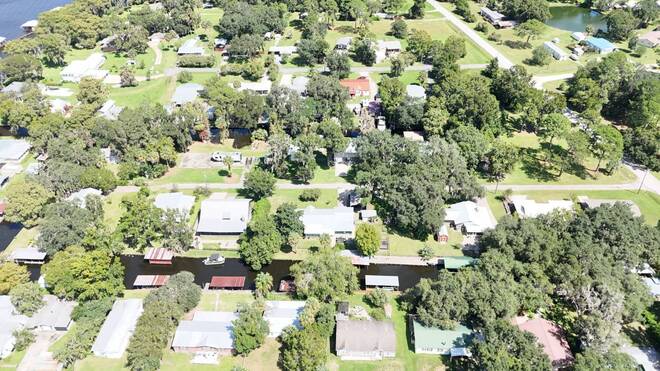 107 Peggy Ln, Crescent City, FL 32112