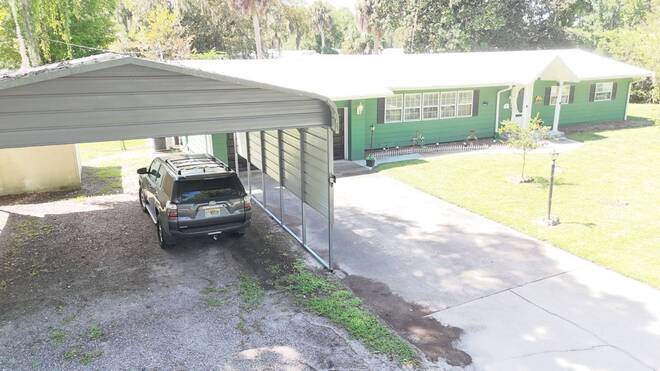 107 Peggy Ln, Crescent City, FL 32112