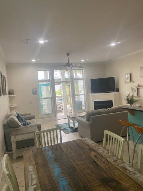 7418 Thomas Dr, Panama City Beach, FL 32408