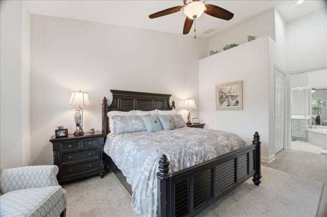 7842 Hawthorne Dr, #1703, Naples, FL 34113