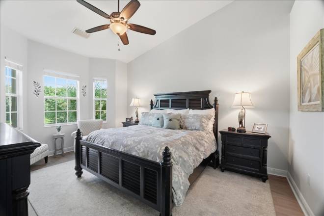 7842 Hawthorne Dr, #1703, Naples, FL 34113