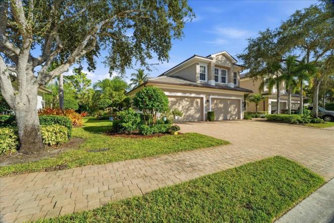 7842 Hawthorne Dr, #1703, Naples, FL 34113