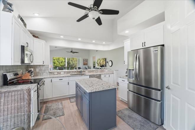 7842 Hawthorne Dr, #1703, Naples, FL 34113