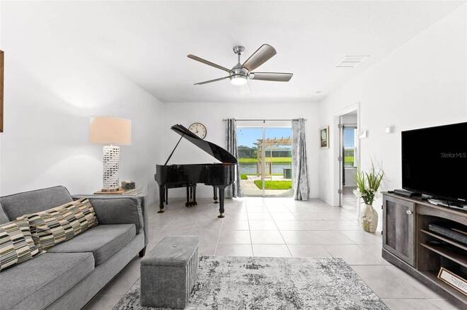 279 Caryota Ct, New Smyrna Beach, FL 32168