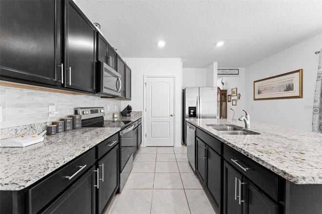 279 Caryota Ct, New Smyrna Beach, FL 32168