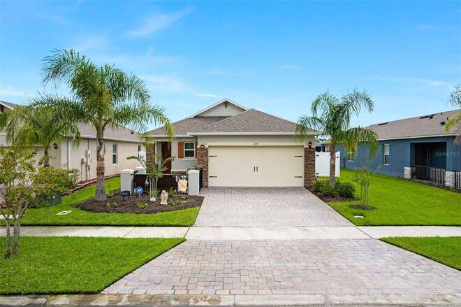 279 Caryota Ct, New Smyrna Beach, FL 32168