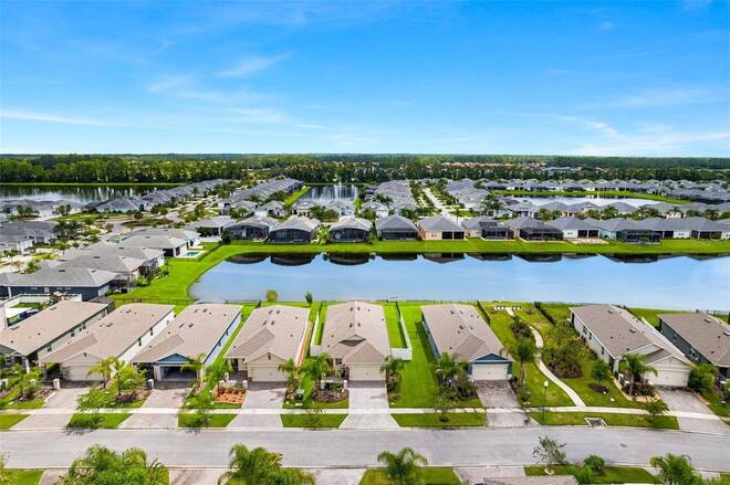 279 Caryota Ct, New Smyrna Beach, FL 32168