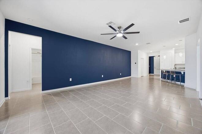 717 CITRUS RESERVE BLVD, Davenport, FL 33837