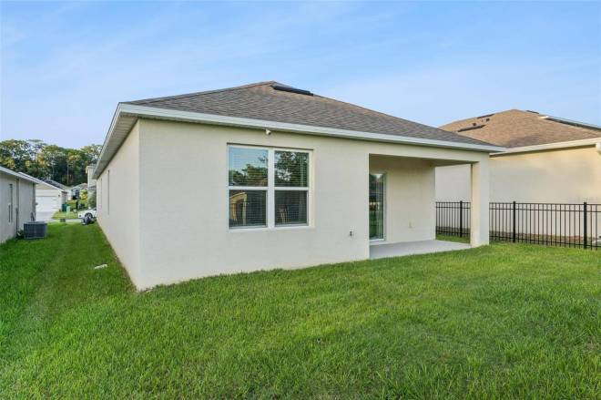 407 Charlotte Way, Deland, FL 32724
