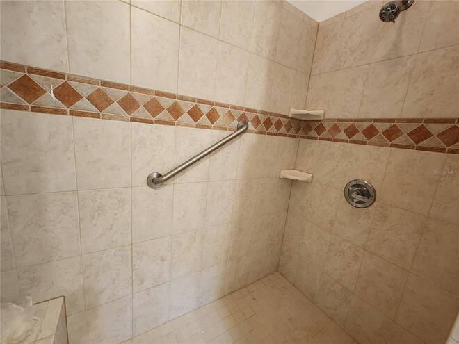 8909 SE 2nd Street Rd, Trenton, FL 32693