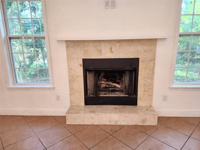 8909 SE 2nd Street Rd, Trenton, FL 32693