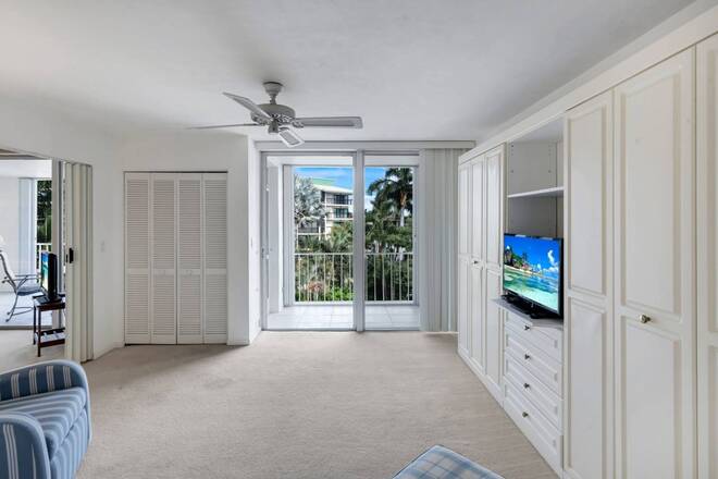 848 Collier Ct, #304, Marco Island, FL 34145
