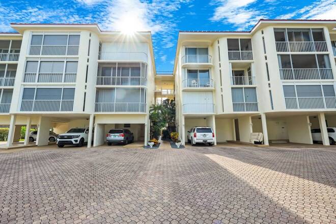 848 Collier Ct, #304, Marco Island, FL 34145