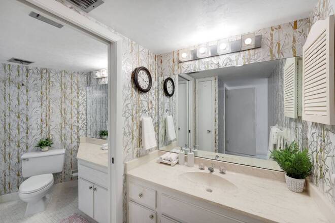 848 Collier Ct, #304, Marco Island, FL 34145
