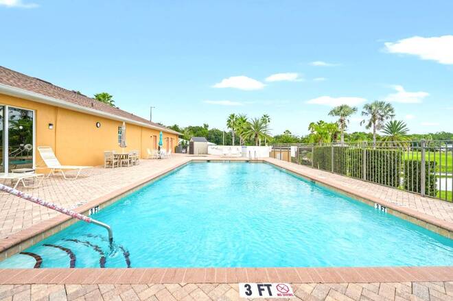 2743 St George Dr, Davenport, FL 33837