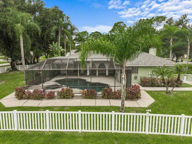 509 137th St E, Bradenton, FL 34212