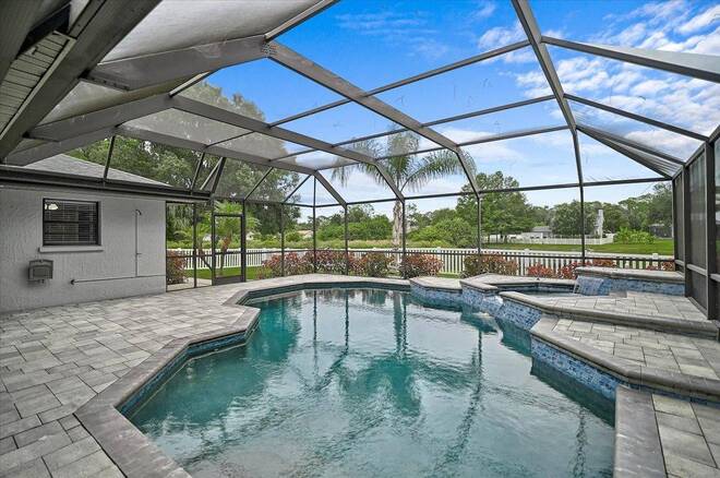 509 137th St E, Bradenton, FL 34212