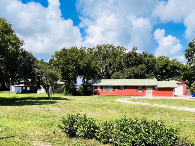 1209 Lakeview Dr, Sebring, FL 33870
