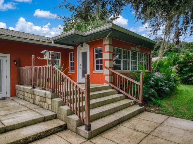 1209 Lakeview Dr, Sebring, FL 33870