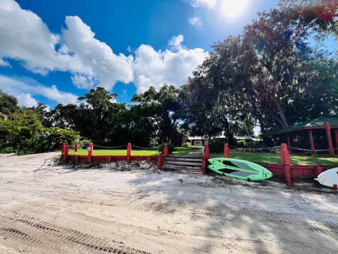 1209 Lakeview Dr, Sebring, FL 33870