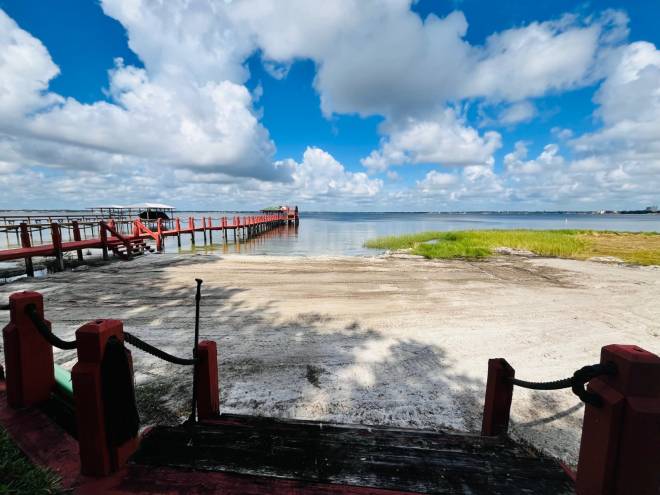 1209 Lakeview Dr, Sebring, FL 33870