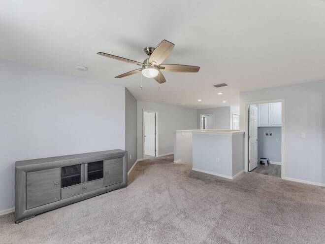 8151 WILDER LOOP, Lakeland, FL 33809