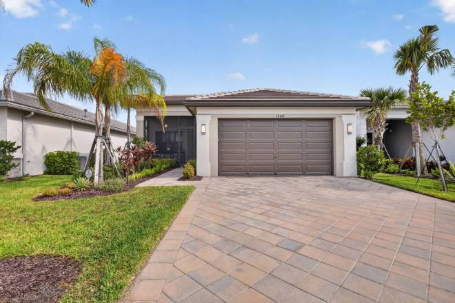 12445 SW High Tide Road, Port Saint Lucie, FL 34987