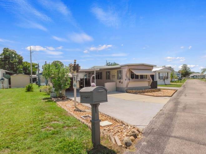 305 Mels Drive, Lakeland, FL 33815
