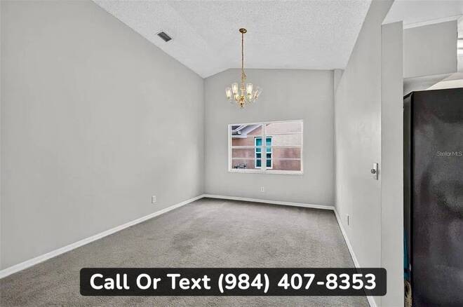 1004 Hardwood Dr, Valrico, FL 33596