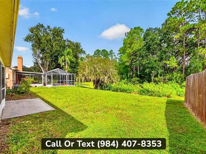 1004 Hardwood Dr, Valrico, FL 33596