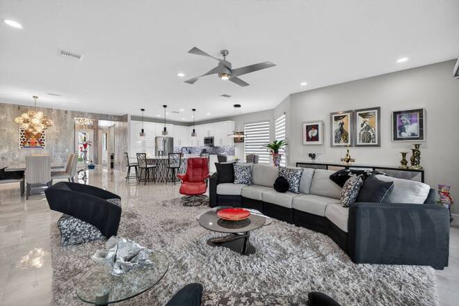 13042  SW Brook View Terrace, Port Saint Lucie, FL 34987