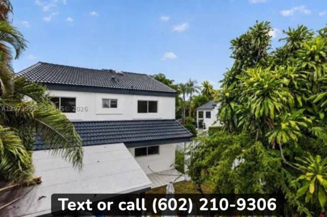 223 NE 211th Ter, Miami, FL 33179